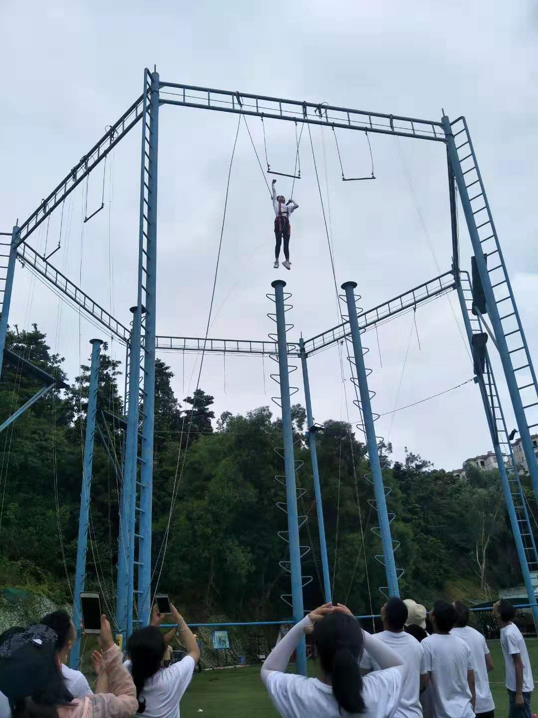 高空抓杆